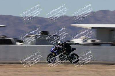 media/Oct-30-2025-Racers Edge (Thu) [[dabbdaf680]]/3-B Group/Session 5 Front Straight Speed/